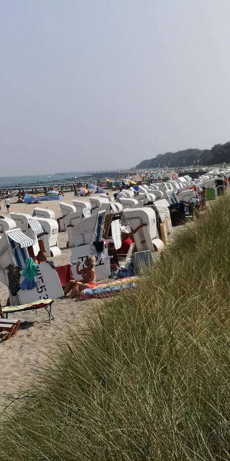 Zentrale Und Strandnahe Ferienwohnung In Kuehlungsborn Ost Bagian luar foto